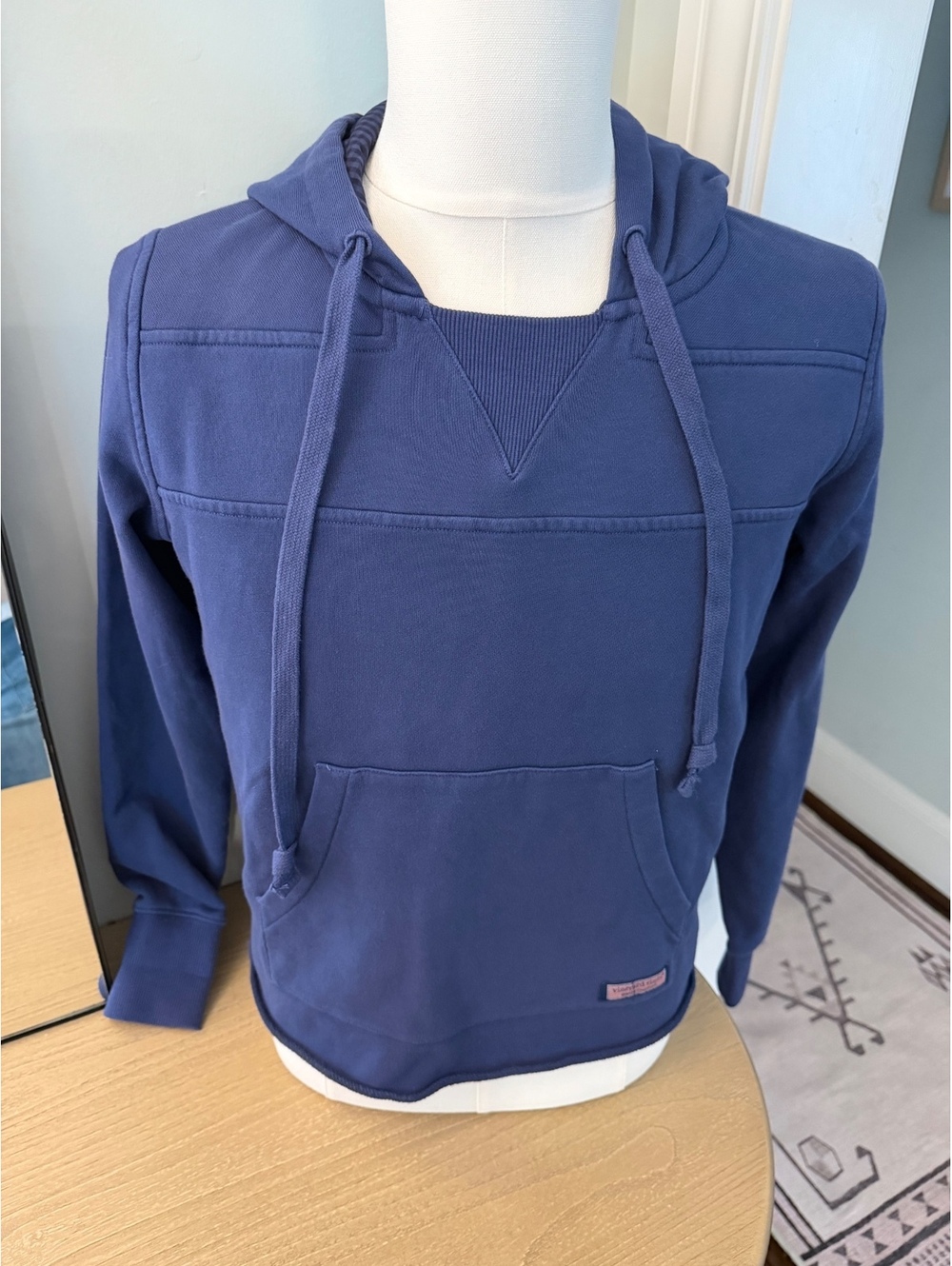 Vineyard Vines woman sweatshirt Navy Blue Pullover Hoodie Checkered Lined Hood